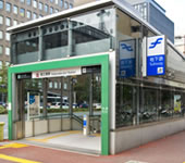 地下鉄渡辺通駅