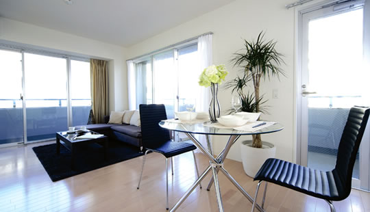 リビングの全景写真